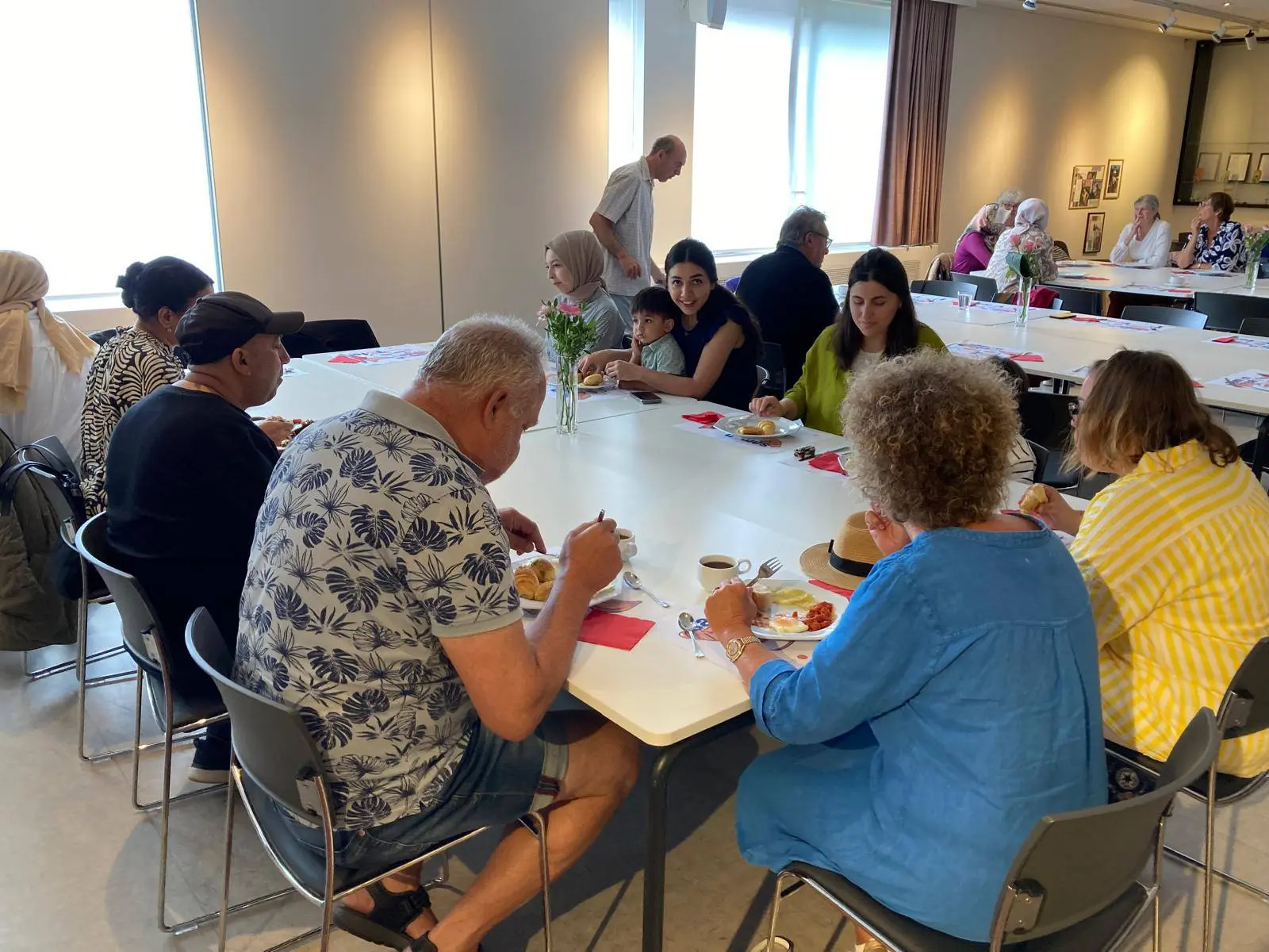 Brunch samen aan tafel Hasselt 2025 5